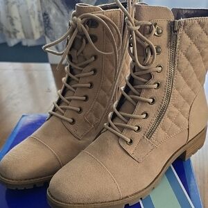 Women's Tan Lace-Up Ankle Boots